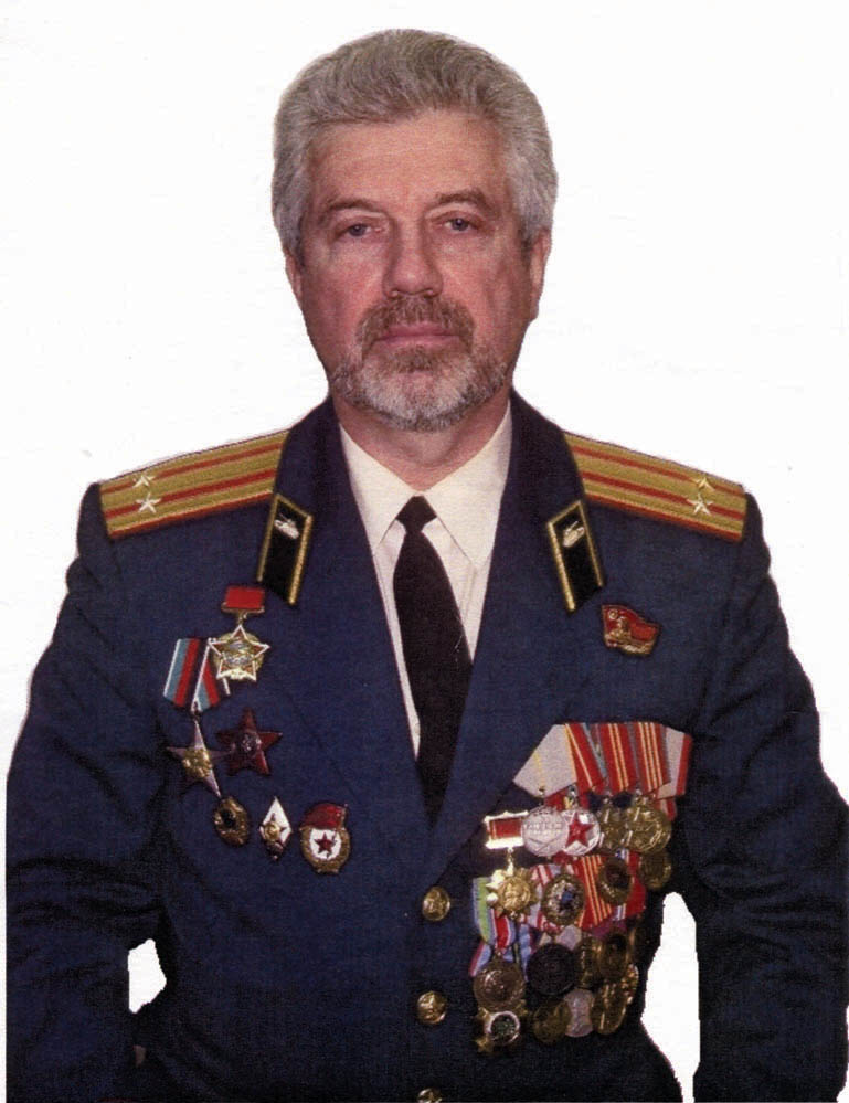 Азаров Владимир
